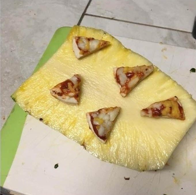 iamrpk's tweet image. How does this make you feel? 🍕