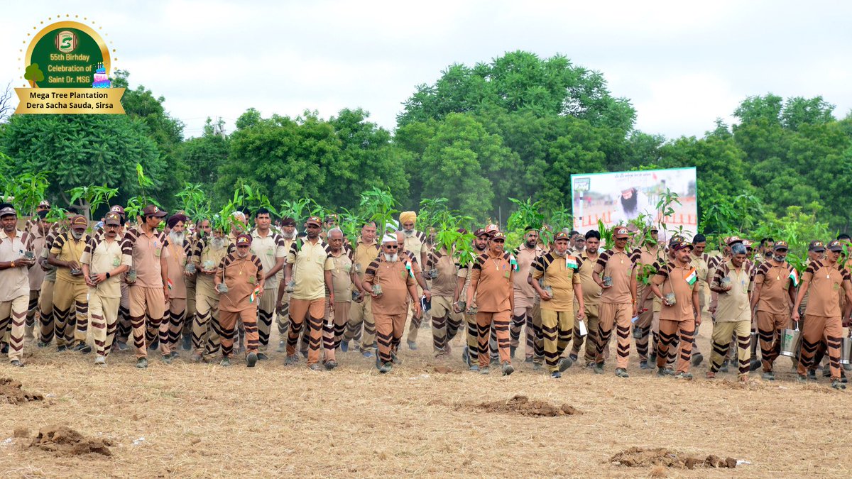 GreenSwelfares's tweet photo. Volunteers are all set to celebrate Incarnation Day and participating in the #MegaTreePlantation 🌱 drive today! Their enthusiasm is at its peak to gift their master, St. Dr. @Gurmeetramrahim Singh Ji Insan in this environment friendly way! https://t.co/sifMxuTdeE