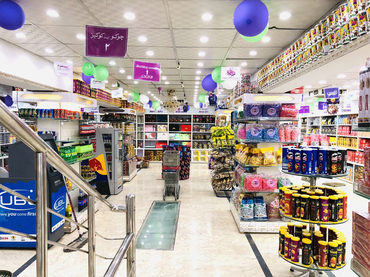 AlnaseebDF's tweet photo. Some 💭 of our very own Al Naseeb staff & Customers for 75th Azaadi Day 🇵🇰 🫶🏻🔖!!
#AlNaseeb💜#thechoiceofgenerations 🧿#since1993💚#14august2022🌟 https://t.co/9FGL6tvKIq