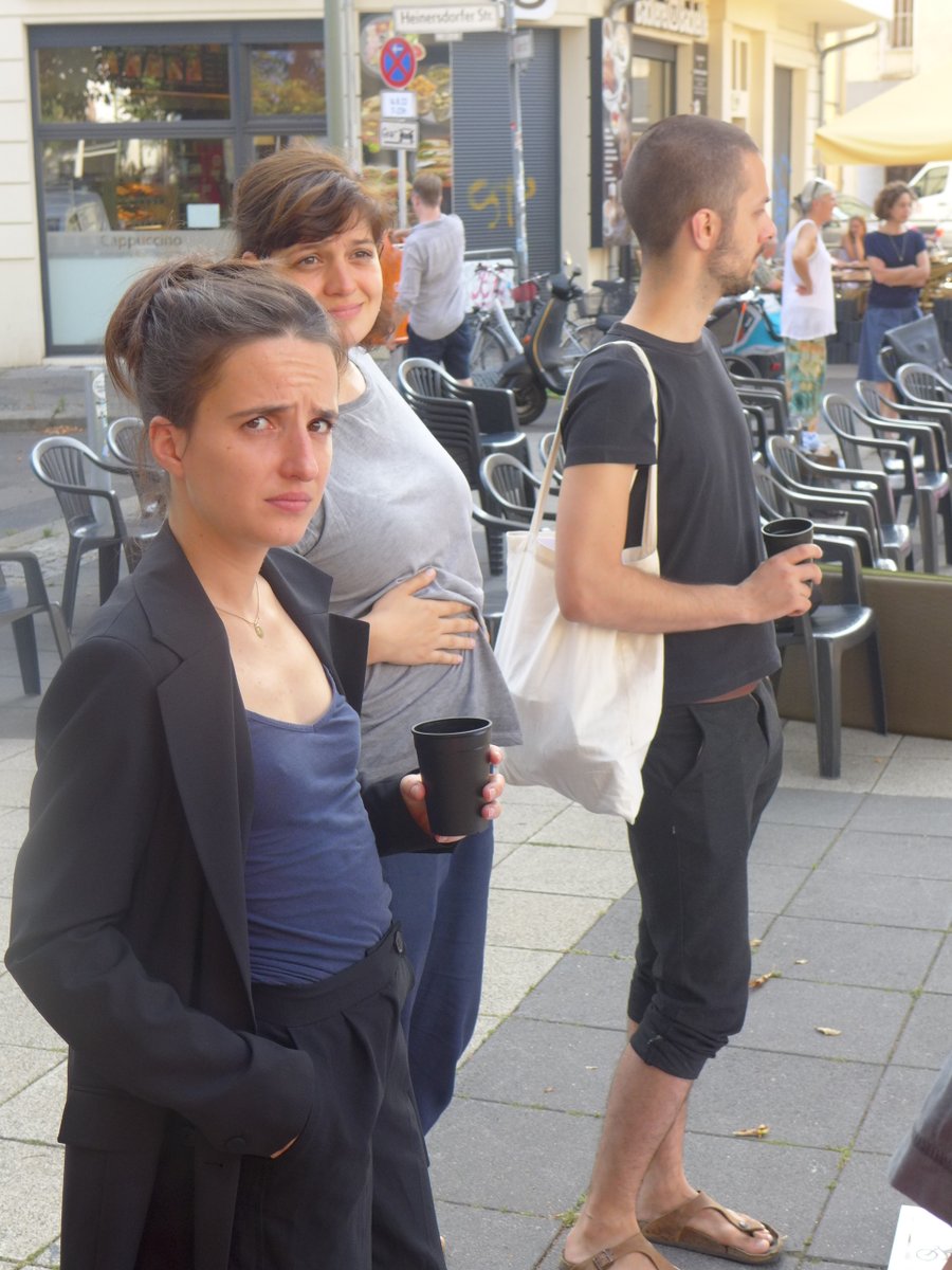 24hTheater's tweet photo. Erste Besprechung auf dem Caligariplatz am Morgen. #24htb https://t.co/Gt2448uss6