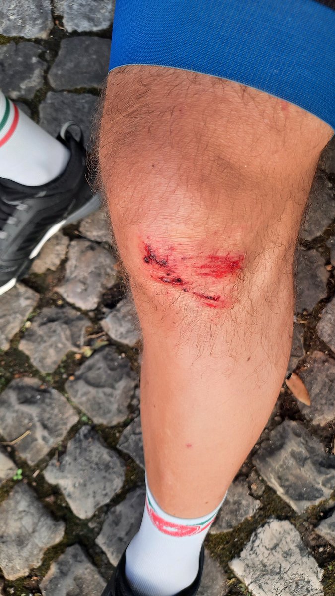 StefanoLagna's tweet photo. La Canny è io siamo volati in discesa sulla pietraia😬...La Canny fortunatamente sta bene😁 #semprevisa #bassiano https://t.co/6cnrkI3oj8