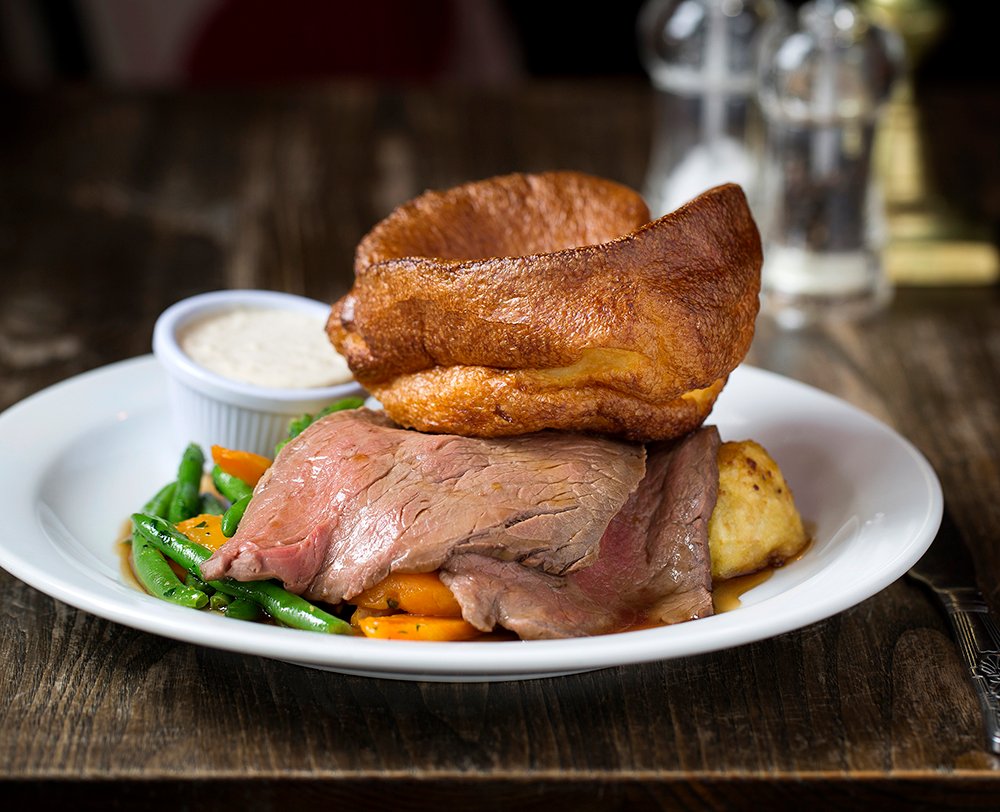 MayflowerPub's tweet photo. Did anyone say roasting? Yes we are
#mayflowersundayroast #sundaylunch
#bestpubinlondon #mayflowerpub #thamespath #rotherhithe #se16 #londonpubs #beer #ale #pubs #pubdining https://t.co/wl1ZbxkOwF