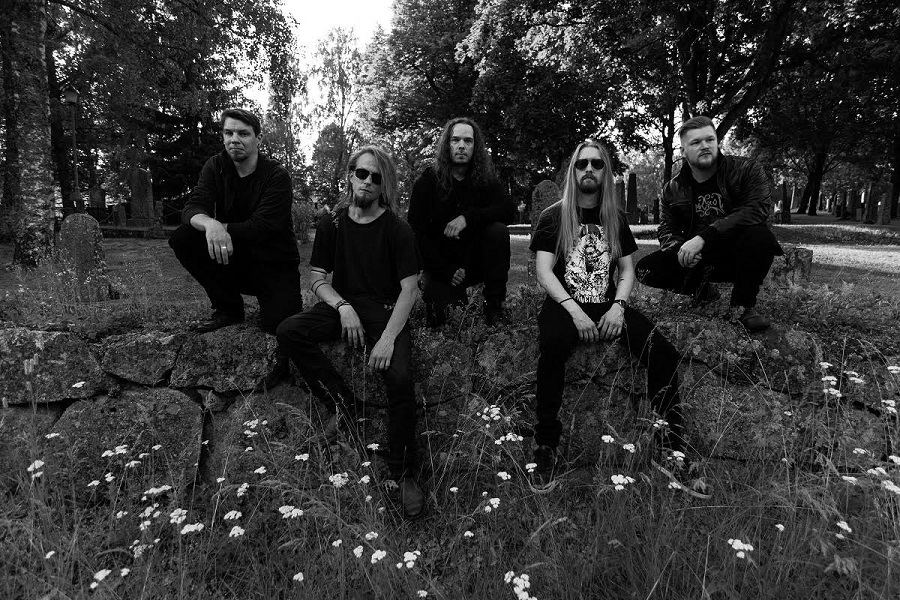 BlessedAltarZin's tweet photo. Finnish Neoclassical Symphonic Melodic Death Metal band #Clamoris 🇫🇮  is set to release their debut album Opus Limbonica – The Second single out now!
Via @InverseRecords 
#WeAreBlessedAltarZine
#TheZineSupportingTheUnderground https://t.co/DMMnW0R2Do https://t.co/p7Mun99uP0