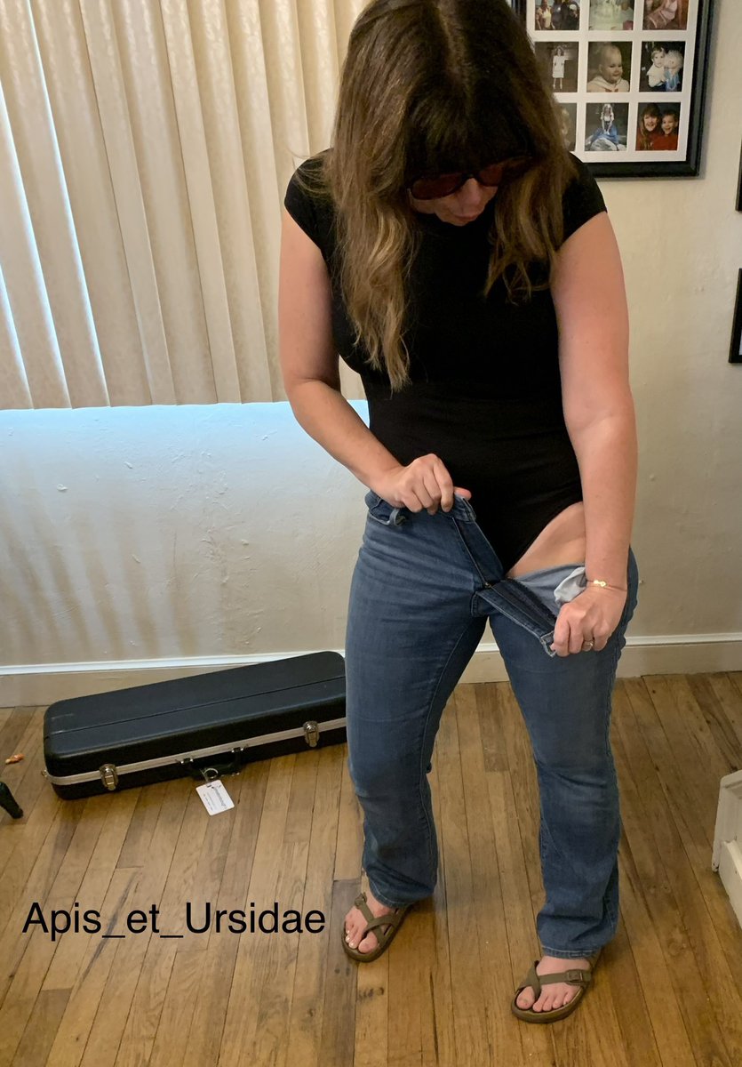 Apis_et_Ursidae's tweet photo. Got alittle frisky in the dining room yesterday #hotmom #hotmomma #hotmoms #hotmommy #HotMomsClub #hotmommas #HotMomBod #hotmomclub #hotmommawraps #hotmomswithminvans #hotmomshair #hotmomscircle #hotmomproject #hotmommybod #hotmommies #hotmomhair #hotmoments #hotmomcheckin #milf https://t.co/YB2TA3Mlxu