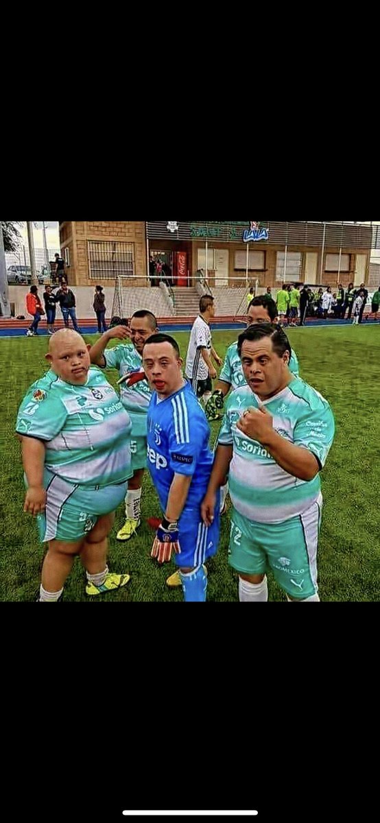 Squad photo for <a href="/hastingshillfc/">Hastings Hill FC</a> from this morning.