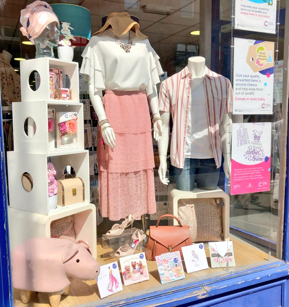CrukChesterFG's tweet photo. Our new window display @CrukChesterFG We might have melted changing it over, but we got there. Another lovely #sunny day in #Chester 🌞 @ChesterBID @MellorCDE @CR_UK @chestertweetsuk @CRUKShops https://t.co/YIIyK0kahd