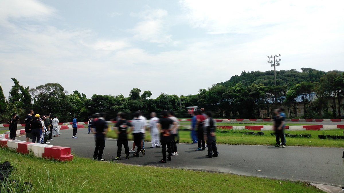 Zzz_wolfrush's tweet photo. 今日は #ISK浜名湖 耐久レース シリーズ第３戦に、スクール選抜チームで参戦しました😀
後輩達が皆頑張ってくれたので、得るものは多かったです😊
大人の選手の方々に声をかけてもらう事も多くなり、とても充実した一日でした✨
一緒にレースした選手の皆さん、運営の皆さん、ありがとうございました😃 https://t.co/4DDk5gDz8W