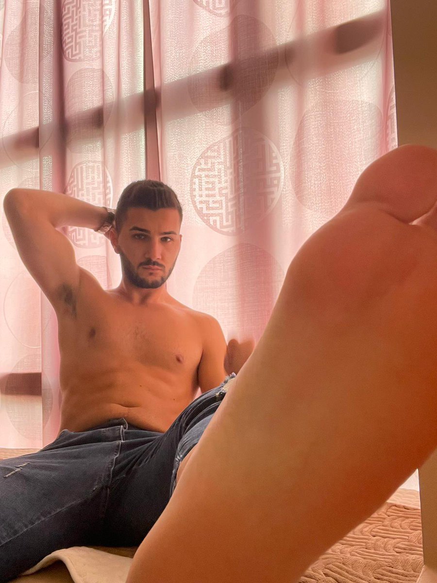 masterart98's tweet photo. Obey to master Art, $end to master Art, Repeat 🔁 
It’s very easy 🥱 dm, i want to play a rt game now 

#finD #findom #cashmaster #cashgod #alphaman https://t.co/jQvREuyF2K
