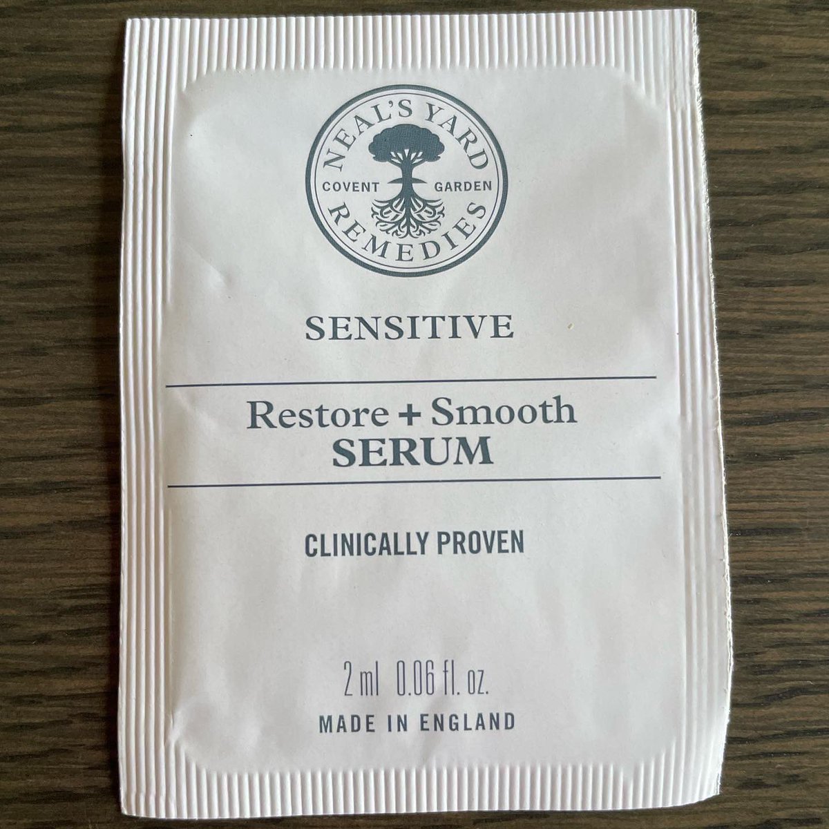 BodyinBalance2's tweet photo. Sensitive skin? Me too!

Since I've been using the Restore and Smooth Serum from the sensitive range my skin has been much happier.

It leaves my skin softer, plump and hydrated.

You can buy this serum from 
https://t.co/0gwH64msi2

Or contact me and I'll order it for you. https://t.co/YpKOTdR9ZJ