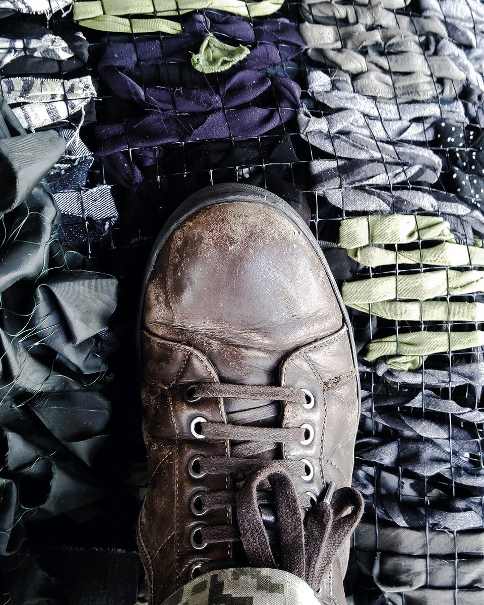 creativitinvoid's tweet photo. @yogetoth https://t.co/NCmfEmMJCC

#NoLongerInKyiv #Ukraine #Kyiv #War #CreativityInTheVoid #weapon #Victory #Military #Defenders #Freedom #Boot #Shoe #Ground #Photo #Project #NFT https://t.co/4Wojo4IrP3