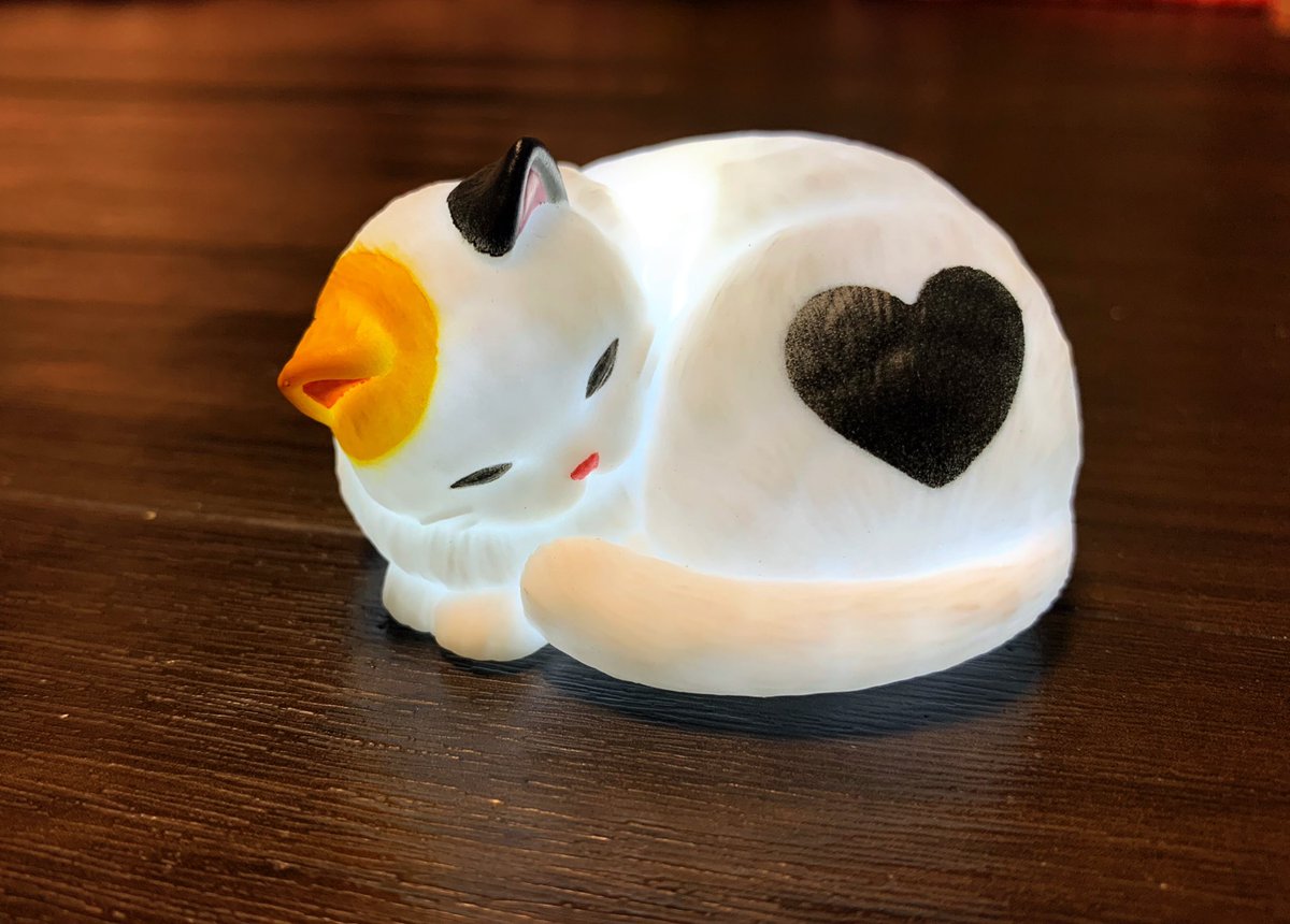 Nya_LLP's tweet photo. 手のり灯 -猫-

5種あるみたいだけど、三毛だけで満足。綺麗で可愛いなぁ🥰

#ガチャガチャ #手のり灯 #手のり灯猫 https://t.co/itbIvcGCJ5