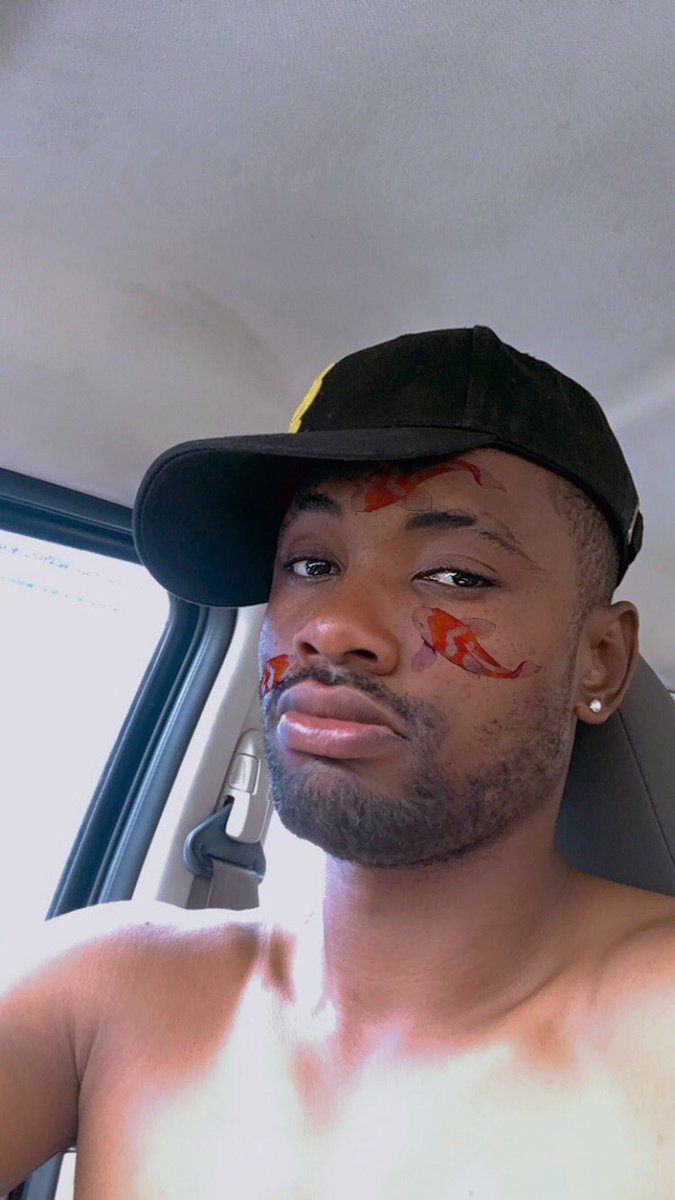 Nigerian police get mind stop me because say I no wear shirt Dey drive my car