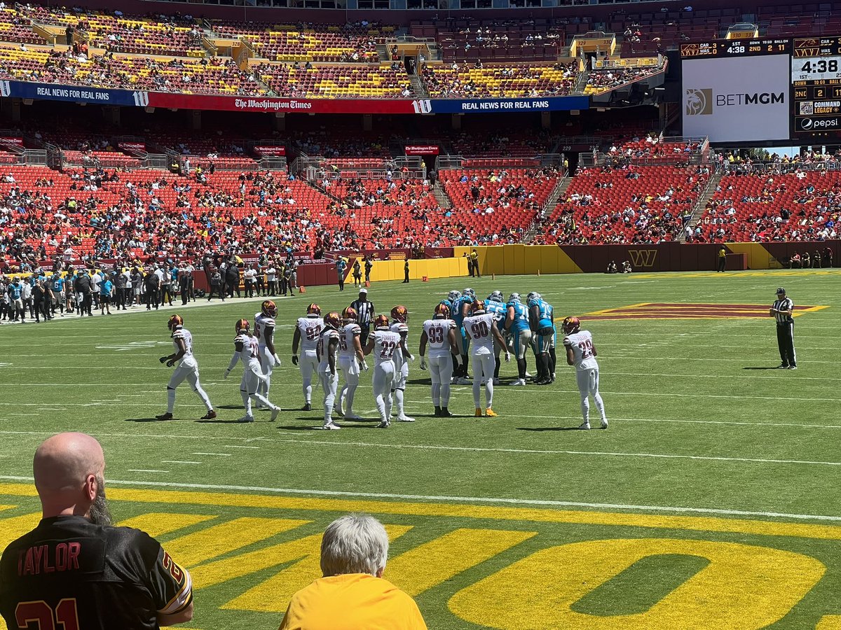 big4twan's tweet image. #HTTC #TakeCommand had a great time at @FedExField yesterday for the @Commanders first preseason game. The atmosphere was great and fans looked to be having a great time.  This year will be special. 🔥🔥 #BurgundyInfantry