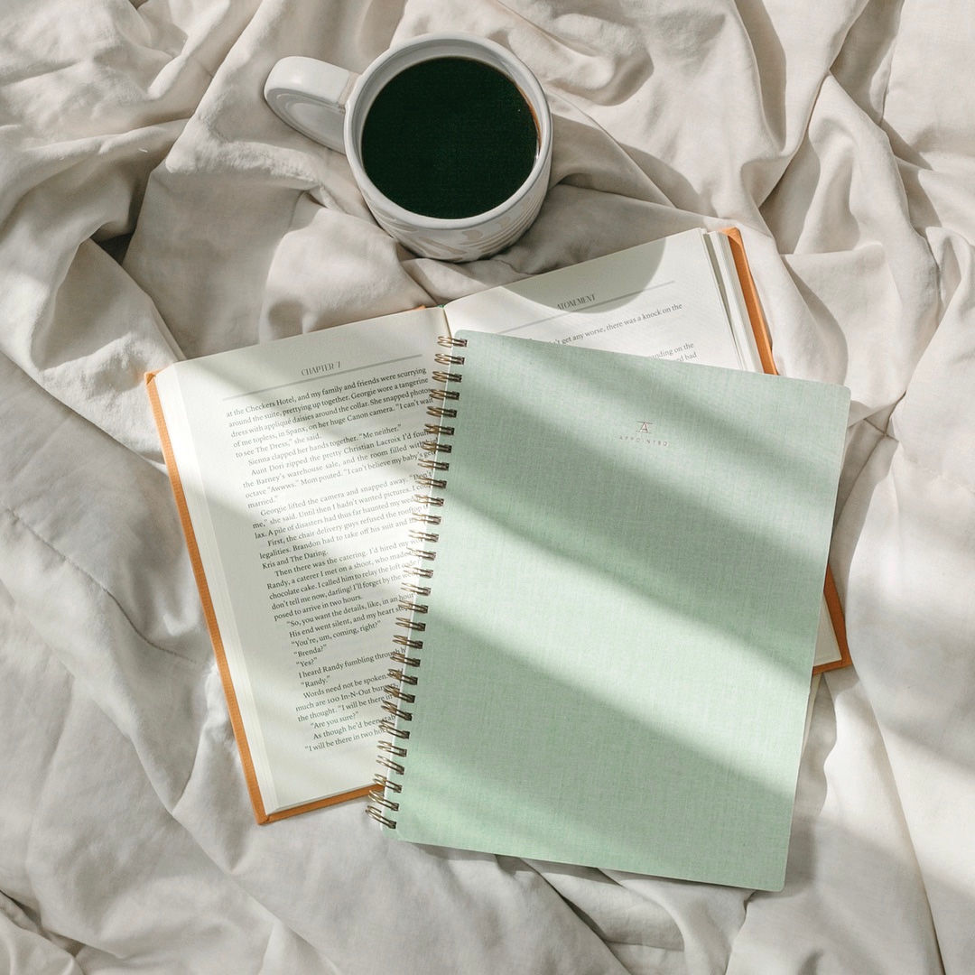 designlifekids's tweet image. Beautifully bound
Available in five colors, The Notebook from @appointedco is an elevated take on the staple stationery item. #designlifekids
l8r.it/miuq
#notebook #backtoschool #schoolsupplies #stationery #school #office #sundaymorning #sundayvibes #sundaythoughts
