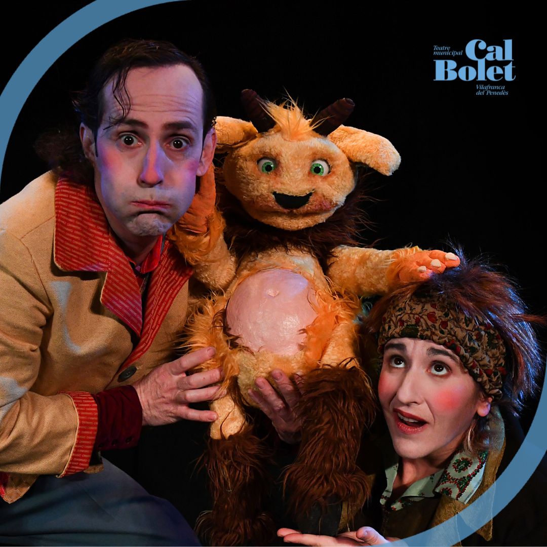 🎈 De la mà de la La Xarxa de Vilafranca i de la companyia La Guilla Teatre aquest hivern podrem descobrir la "Quimera". Un espectacle entre el llenguatge de titelles i el món del Clown, ple d’emocions i de sorpreses. Al #TeatreCalBolet el 6/12. 
📸 Jordi Segalés