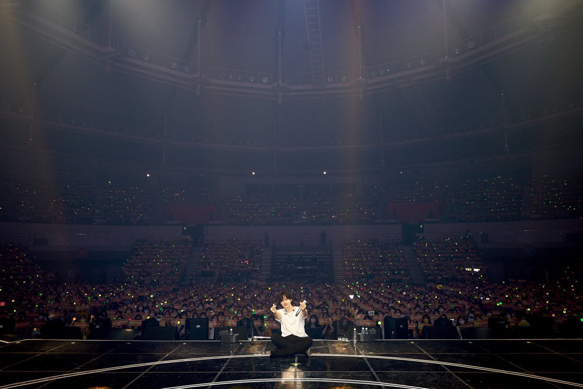 krt_jh's tweet photo. ถึงไม่ได้ไปอยู่ตรงนั้น เราก็รักพี่เหมือนกันนะ ขอบคุณสำหรับ 3 วัน ที่ผ่านมานะคะคนเก่ง ระหว่างนี้ก็พักผ่อนเยอะๆ กินเยอะๆ นะคะ 💛🫶🏻
#ジュノ
#จุนโฮ #อีจุนโฮ
#준호 #이준호
#JUNHO #LEEJUNHO
#BeforeMidnight
#BeforeMidnight_DAY3
#BeforeMidnight_Beyond_LIVE https://t.co/VmY7wesZxi