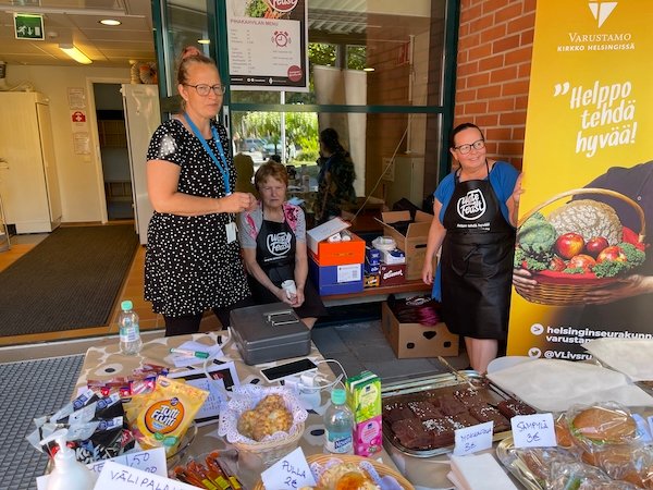 wastefeast's tweet photo. Suomen Merimieskirkon Kesäpäivät kokosivat Vuosaaren kirkolle paljon ystäviä. Snellu Cafe sai olla mukana järjestämässä Kesäpäivää :) https://t.co/w81L9lV0sq käyttäen @wastefeast 

#kirkkohelsingissä #wastefeast #merimieskirkko https://t.co/Fxbb9j4pPh