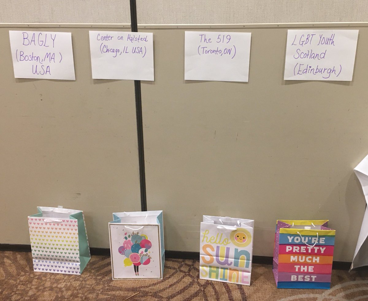 earpitforward's tweet photo. Need to find some calm (and some new friends)? Check out the Earper Experience room at @EHConCanada. Games, crafts and more! Please consider giving this kindness card project for LGBT youth &amp; people of all ages some love, as well. The supplies are located right at the entrance.💜 https://t.co/YmKFjbtaPj