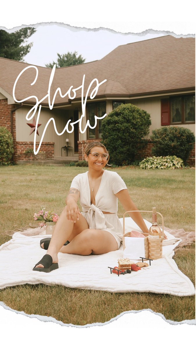 I’m not really a twitter girly buuuutttt I had to let y’all know.. I launched my website 2 days ago and I’m already SOLD OUT😭 blessed is an understatement. 
Check it out and see my about me page! I’ll be working non stop to get more pottery restocked!🤍 boundlessbybailey.com