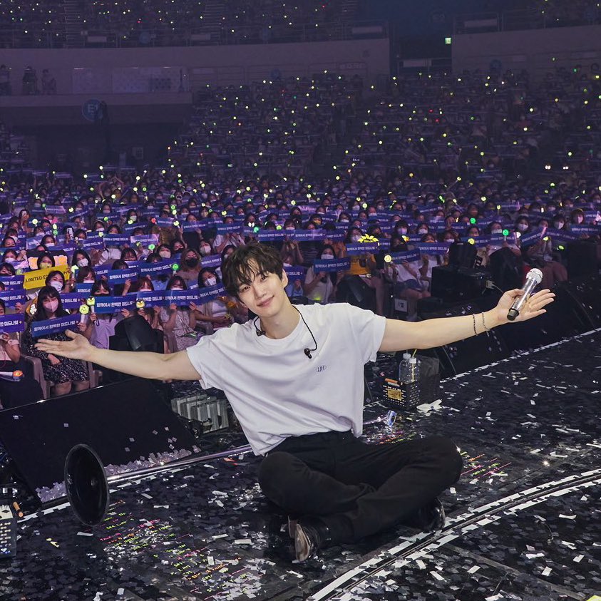 Jantantiya's tweet photo. So happy LeeJunHo❤️
#ジュノ
#จุนโฮ #อีจุนโฮ
#준호 #이준호
#JUNHO #LEEJUNHO
#BeforeMidnight
#BeforeMidnight_DAY3 https://t.co/mvpgeyaRQn