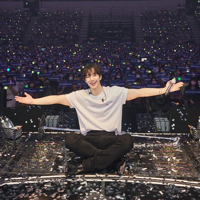 Jantantiya's tweet photo. So happy LeeJunHo❤️
#ジュノ
#จุนโฮ #อีจุนโฮ
#준호 #이준호
#JUNHO #LEEJUNHO
#BeforeMidnight
#BeforeMidnight_DAY3 https://t.co/mvpgeyaRQn