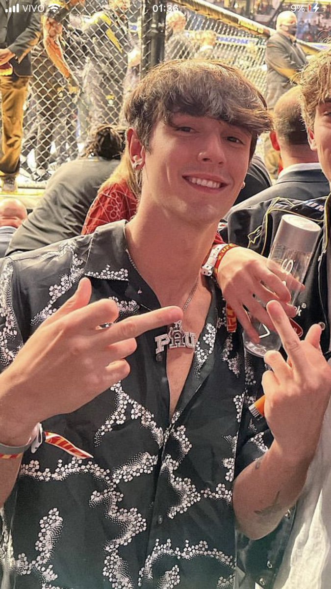 vhackervlg's tweet photo. happy birthday to my favorite boy,
i hope you have an amazing day, thank being with me in the moments i needed it most, i'm very proud of you!!
i love u forever 🤍
#BryceHallBday https://t.co/tfc1tig1W1