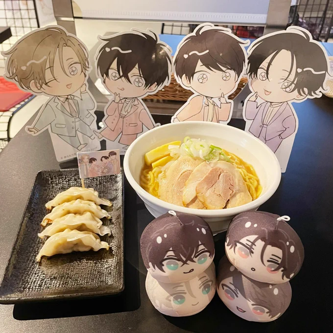 FAN BOARDに沢山のメッセージありがとうございます!!嬉しくて眺めながらこっそり泣きました…こちら後日まとめて送っていただきますので、またゆっくり拝読させて頂きます仲直りの1杯ラーメン食べましたよ 