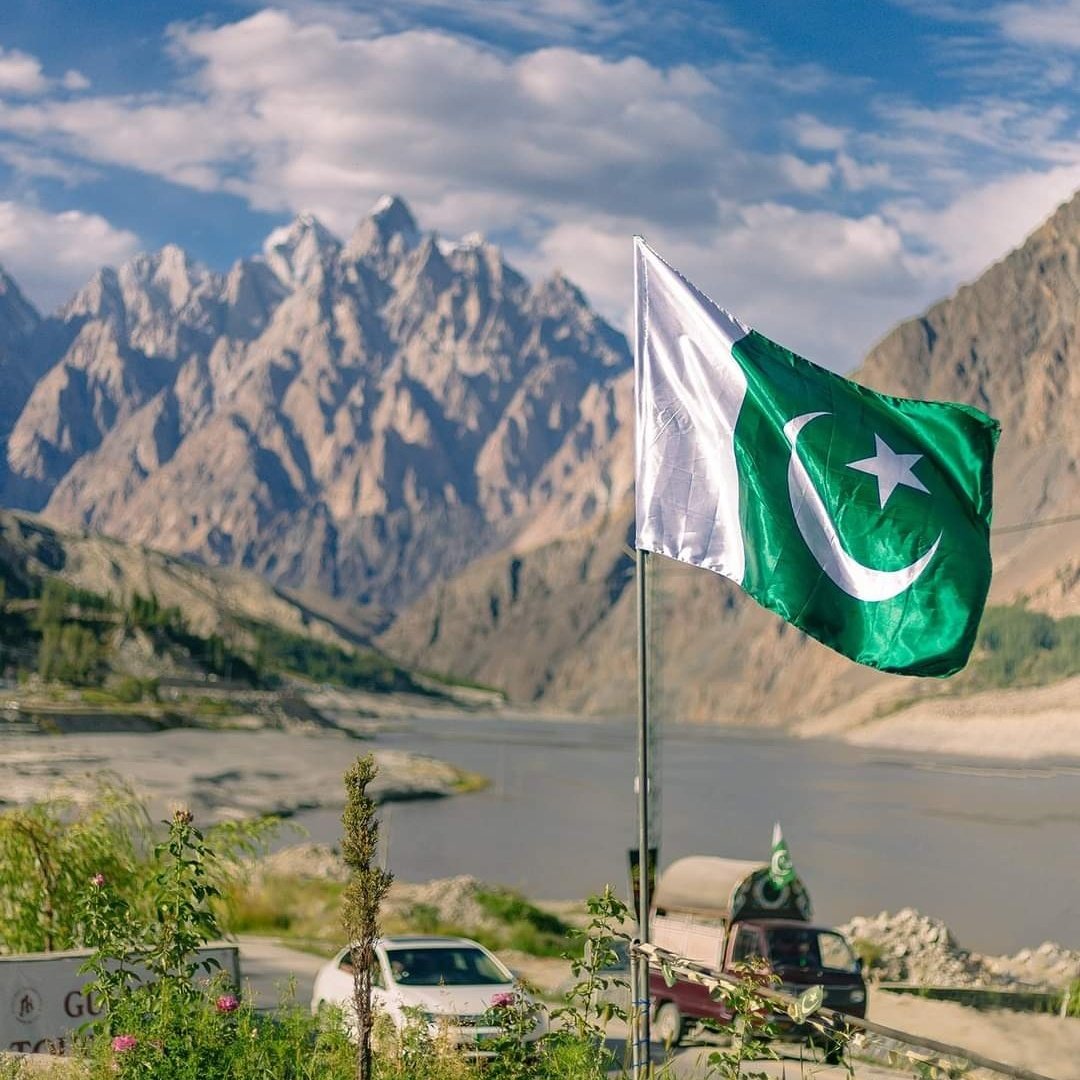 Happy 75th Independence Day 🇵🇰

May ALLAH bless &amp; protect our country Ameen SumAmeen!!

#جشن_آزادی_مبارک