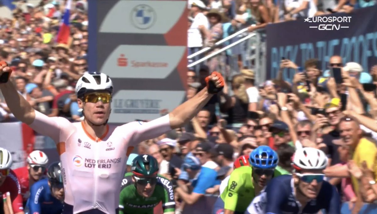 Swiss_Cathy's tweet photo. Le miraculé Fabio Jakobsen Champion d’Europe 💪🏼👏🏻👏🏻👏🏻😃 #LesRP #Munich2022 #cyclisme #courseenligne https://t.co/kx5KrXoEwG