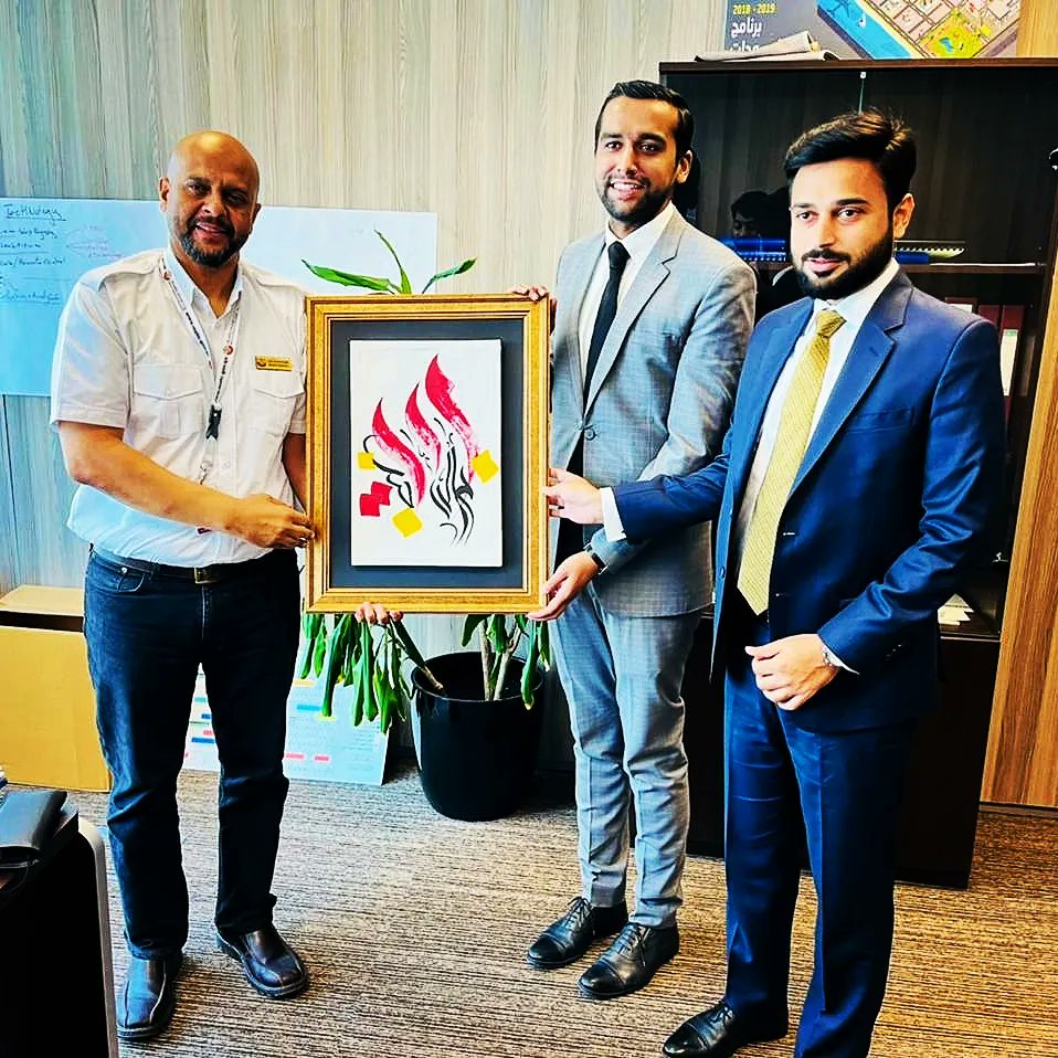 rcimlp's tweet photo. #RCIMLP Pakistan through their CEO @mba_bin held meeting with Captains (Senior Marine Inspectors) from Ministry of Transport Qatar at Lotus Tower Doha๐ผ https://t.co/6eG6rs2FmW