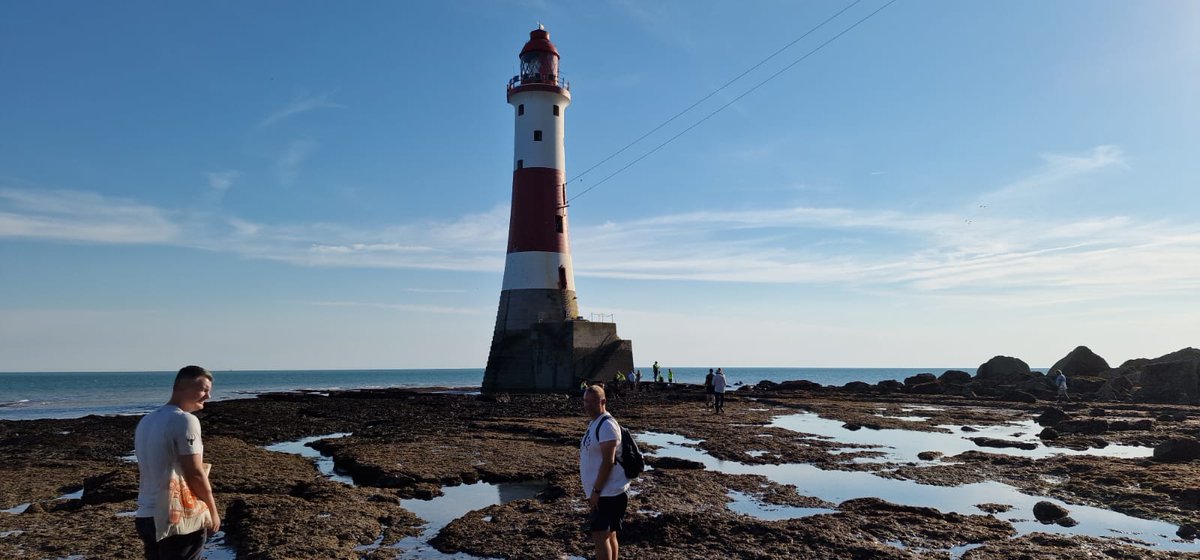 leevaughan's tweet photo. Beachy Head #LighthouseChallenge There n back. Great fun but knackering. Thankfully had a table booked at The Pilot for motivationπΊπ https://t.co/JIJxjMNt45