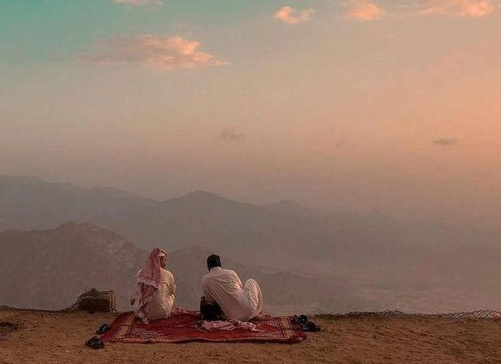 lay_la0s's tweet photo. لو اطلعت على مافي قلوب الآخرين من الهموم .. لحمدت الله كثيرًا على مافي قلبك ☘️ https://t.co/PqYxKBLzK3