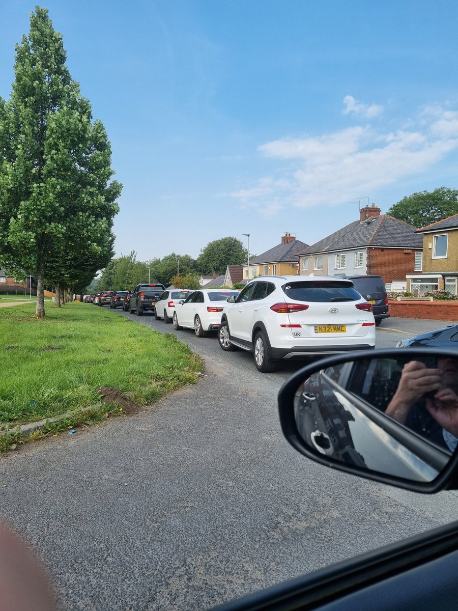 Sheffield_Steel's tweet photo. @unitedutilities These are the queues created in order to collect water. The locations are not acceptable for anyone old or infirm in Darwen. Get something set up in Darwen! https://t.co/t8hH3F9Vop