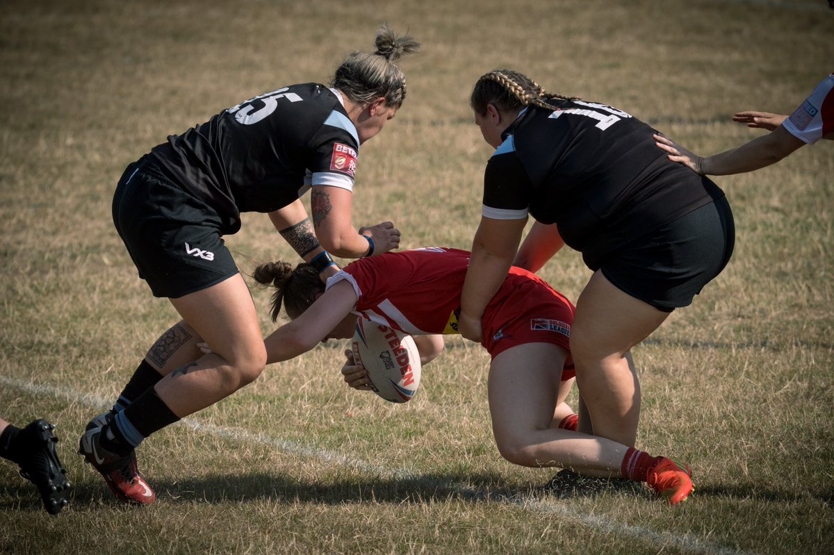 What a Scorcher of a Semi Final 🔥🥵😅 

Here’s some of the action shots taken by our Club Photographer <a href="/deano_photos/">Dean Livingstone Photography</a> , full link in the comments, check out his page, he’s available for bookings 👍🏼

🌉 🏉💒⚽️🎤📸 

#WRL #WomensRugbyLeague #Photographer #Photography #ActionShots