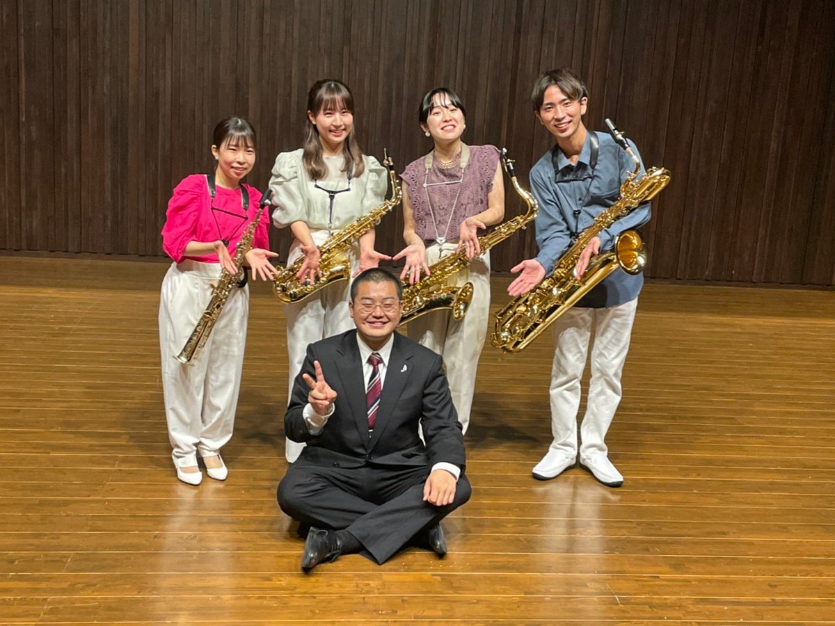 yaan_kys's tweet photo. ルリエフサクソフォンカルテット上田公演
無事終演いたしました！
ご来場頂いた皆様本当にありがとうございました😊
台風の影響も心配してましたが、長野では曇天で収まり雨は降らなかったのが幸いです☺️
演奏会を作り上げていくのも、本番も楽しく、良い経験になりました！メンバーには本当に感謝です https://t.co/BCMscsn3lx