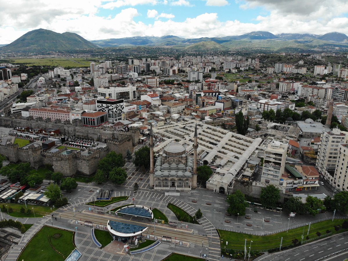 KayseriOlay's tweet image. Boş evlerinize perde takın
kayseriolay.com/bos-evlerinize…

#Kayseri #Tükoder #Boşevlerinize #perdetakın #KayseriHaberleri #KayseriOlay #MahmutŞahin