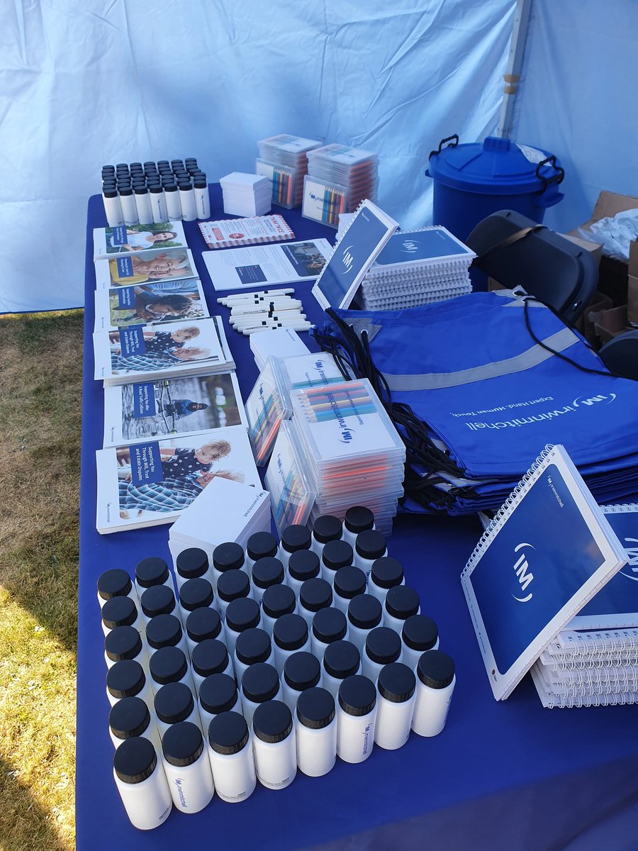 GMBrammer1's tweet photo. Come and see us at the South Yorkshire Festival at @WortleyHall - we're here all day in the lovely sunshine ☀️ https://t.co/yh154JxDO0