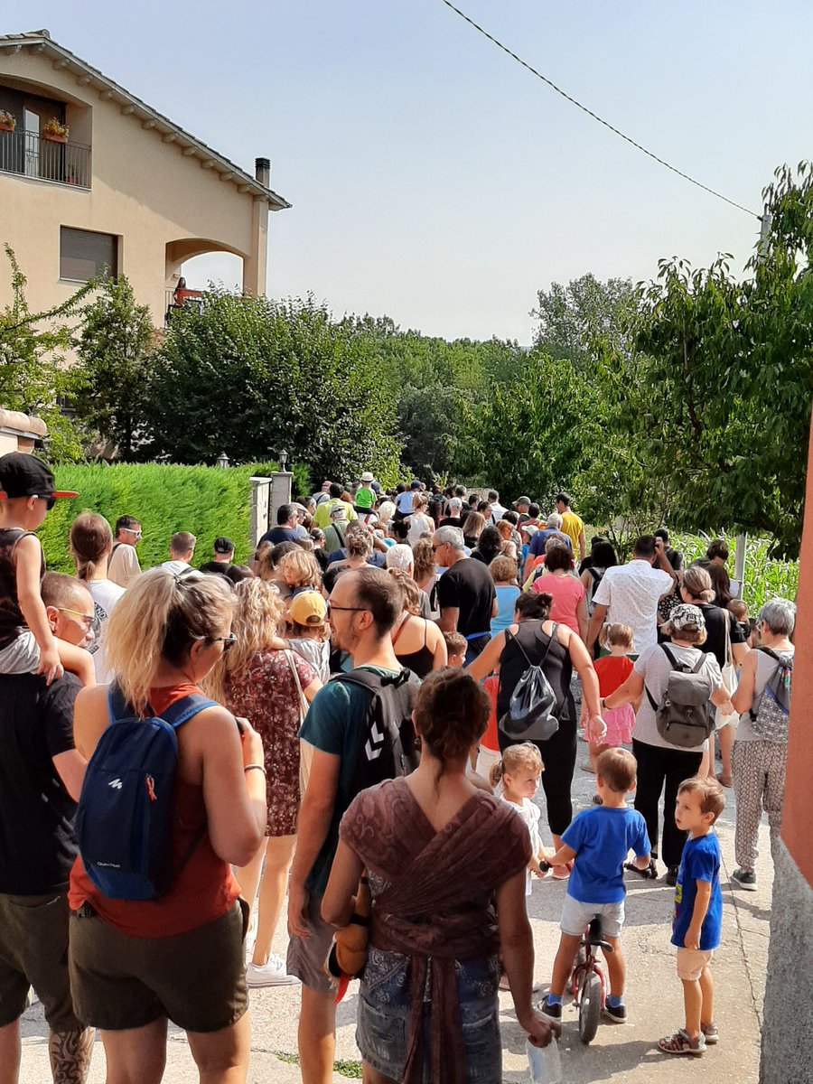 La caminada ja està en marxa! <a href="/manlleueja/">Manlleueja</a> #serpentdemanlleu #serpentdelsmenuts