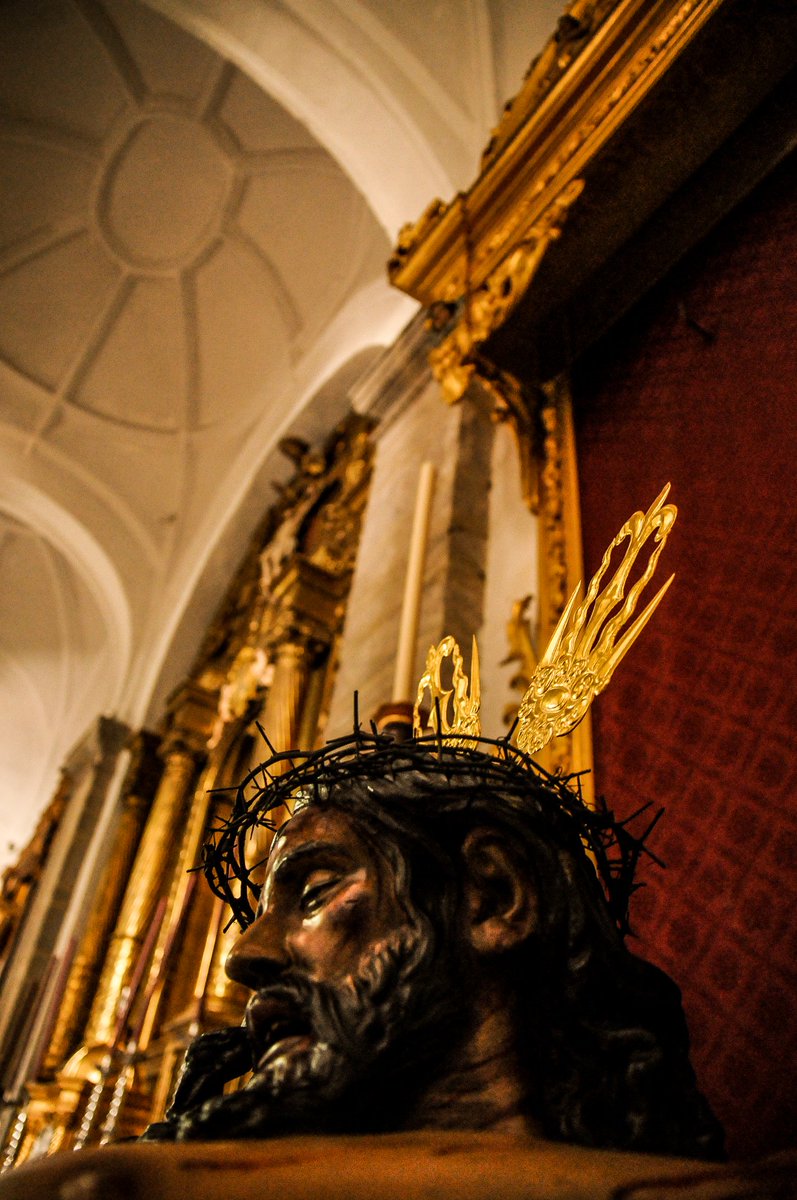 RealHPenitencia's tweet photo. 📜Santo Evangelio según San Lucas (12,49-53):

En aquel tiempo, dijo Jesús a sus discípulos:
"He venido a prender fuego a la tierra, ¡y cuánto deseo que ya esté ardiendo! Con un bautismo tengo que ser bautizado".

Feliz Domingo, día del Señor.

📷: Antonio Conejo https://t.co/T0ccQojx9K