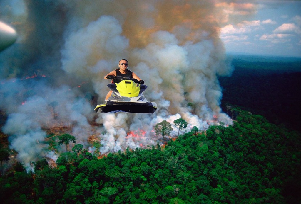 La #france est équipée en bombardiers d'eau Connardair 😂😂😂
#PompiersSuspendus #IncendiesGironde #protection #FeuxDeForet