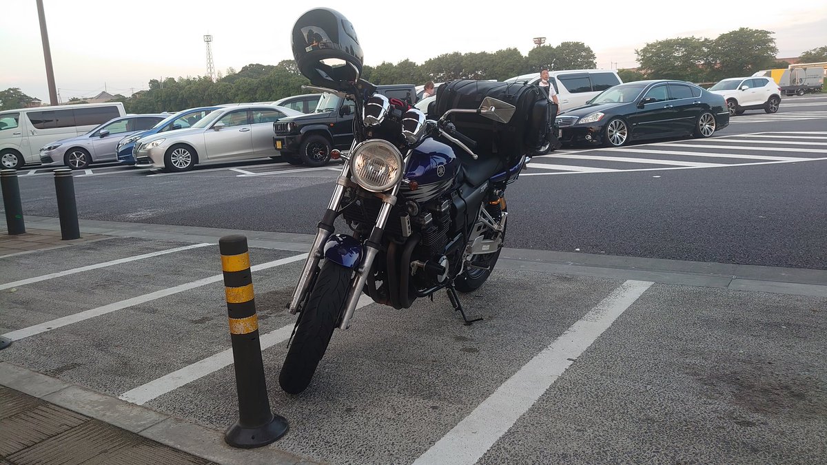 koooog1121's tweet photo. バイクで首都高なんて怖くないわ！ https://t.co/L9eKwGpOED