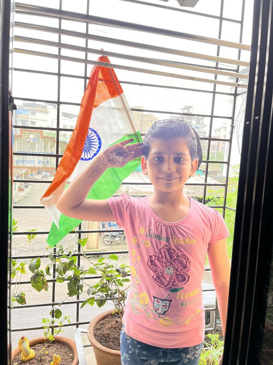 Shantanu_BB's tweet photo. @PanvelCorp #HarGharTiranga #Kamothe #TirangaMeraAbhiman @PMOIndia https://t.co/LZhHNsNprl