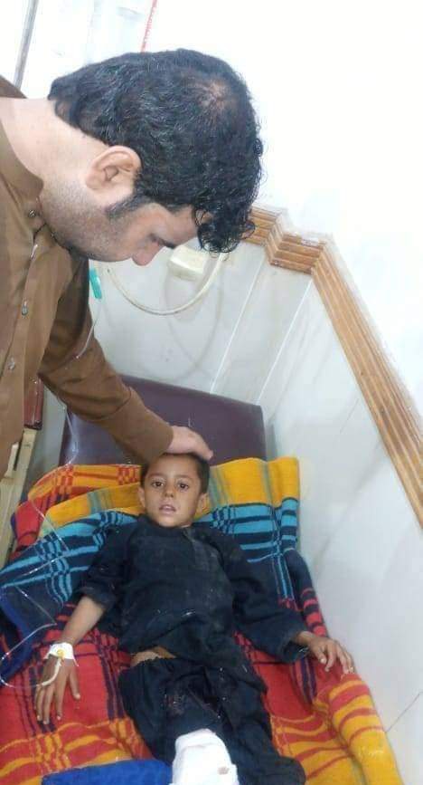 UllahWaxiir's tweet photo. بقول جیو نیوز اس زخمی دہشت گرد نے فوج پر حملہ کیا .
  په داسې آﺯادى کې دې غ* وايم
#DaSangaAzadiDa https://t.co/NYlu9T2PXp