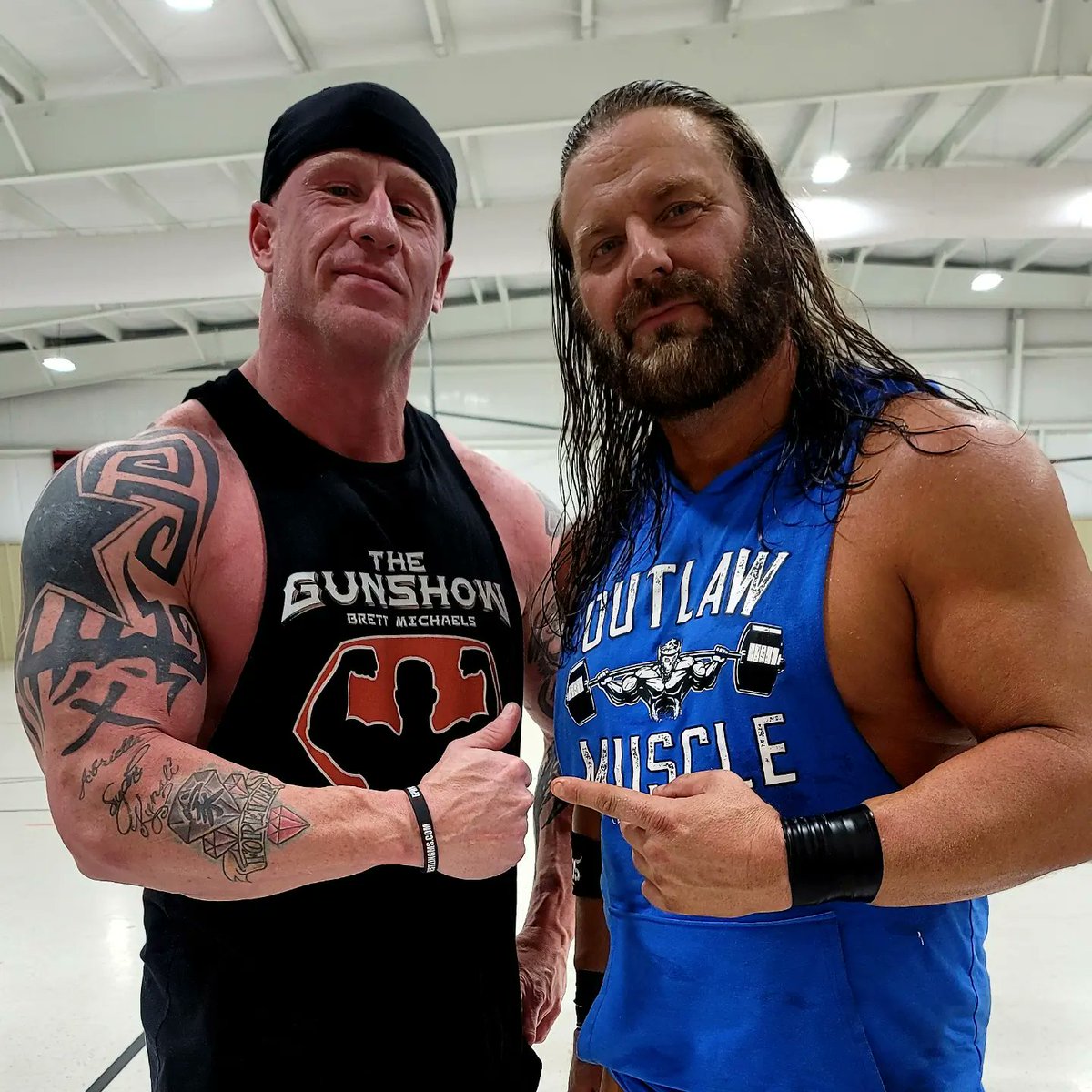 GunShowBM's tweet photo. The Cowboy @JamesStormBrand and The GunShow...BOOMMMM! Always good to see this fella. Never a dull moment that's for sure!!

#amw #americasmostwanted #beermoney #TagTeam #wrestling #impact #impactwrestling #nwa #epwwrestling #welcometothegunshow #TeamGunShow  #memphiswrestling https://t.co/hbL2lmzaEG