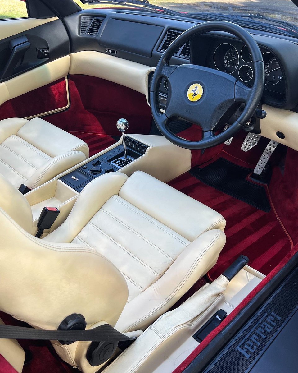 Foskers Ferrari tweet media