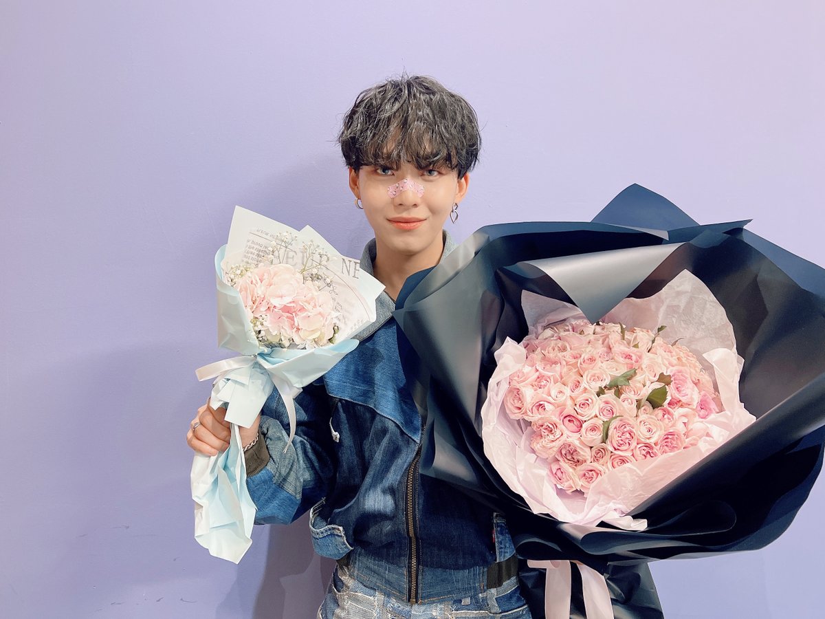 WJY_OFFICIAL's tweet photo. 덕분에 행복만 했어요❤ 우리 얼른 봐요❤

#우진영 #WOOJINYOUNG
#2nd_Mini_Album #DELICIOUS
#Delicious #여긴_너무_Delicious 😋 https://t.co/8ASmLp5VQn