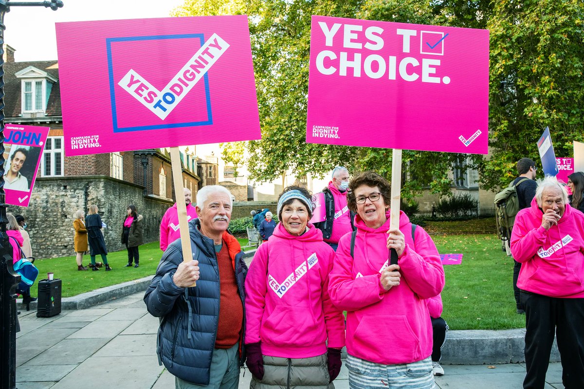 dignityindying's tweet photo. The ban on assisted dying is prolonging dying people’s suffering. 

Dying people can be in constant, unbearable pain, even with excellent care, and need to be given the choice of an assisted death. 

#YesToDignity https://t.co/eSzaaiCHkU