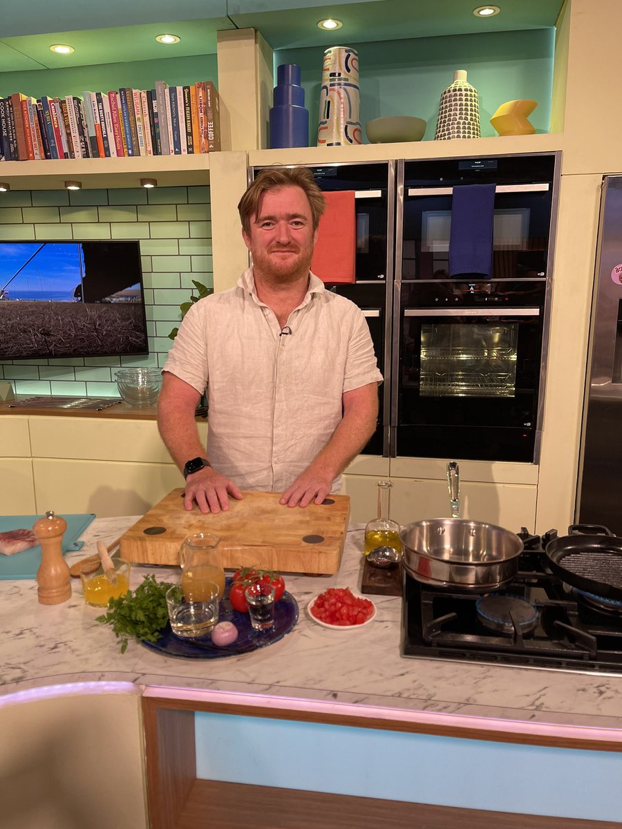 SundayBrunchC4's tweet photo. Up next cooking is the lovely @JackStein! Jack is cooking us… SEA BASS WITH VANILLA BUTTER VINAIGRETTE 🐟 #JackStein https://t.co/0WcqatRz2G