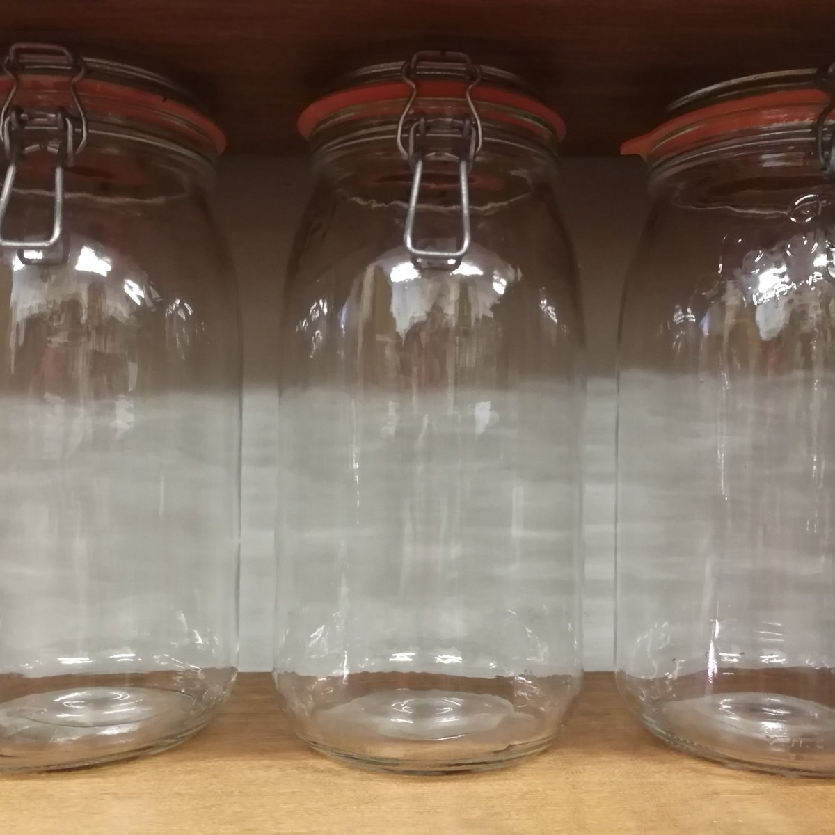 remake_scotland's tweet photo. Donated wooden shelves are going to fit perfectly in the Refill Shop along with very kind donation of jars & bottles from @GillsWhiskyShop and the Refill Station in Methven #communitysupport #refillchampions #refillstore https://t.co/F4ZHswmAkW