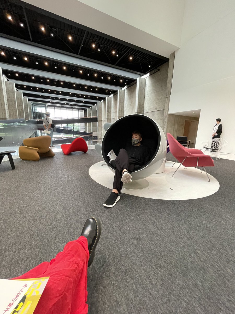 glico_wxx's tweet photo. #椅子好き
#みんなの椅子
#mau
#ballchair
ミスブランチ
何度見ても悶絶。 https://t.co/6MqWc4WOAZ